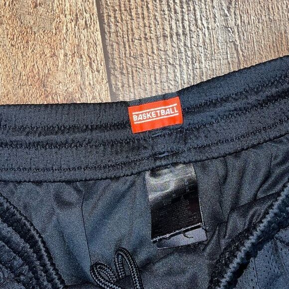 Adidas San Antonio Spurs Team Shorts Sz M. - Picture 7 of 9